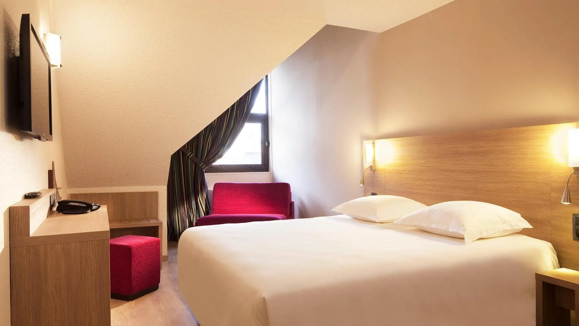 Escale Oceania Quimper Centre Hotel 3*,