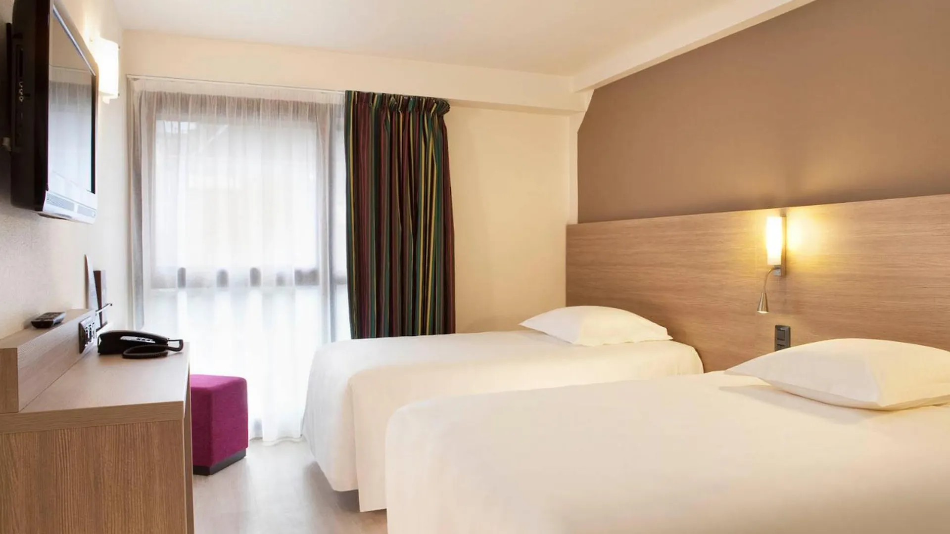 Escale Oceania Quimper Centre Hotel 3*,  Frankrijk